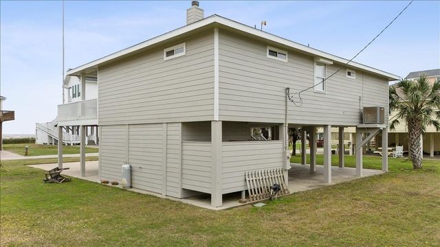 2295 Trinidad Drive, Crystal Beach, TX 77650