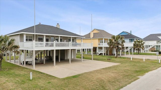 2295 Trinidad Drive, Crystal Beach, TX 77650