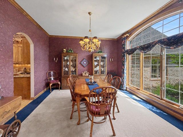 W291S5245 Ridgefield ROAD, Waukesha, WI 53189
