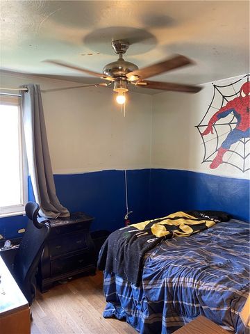 1015 Georgia Dr, Shaler, PA 15209