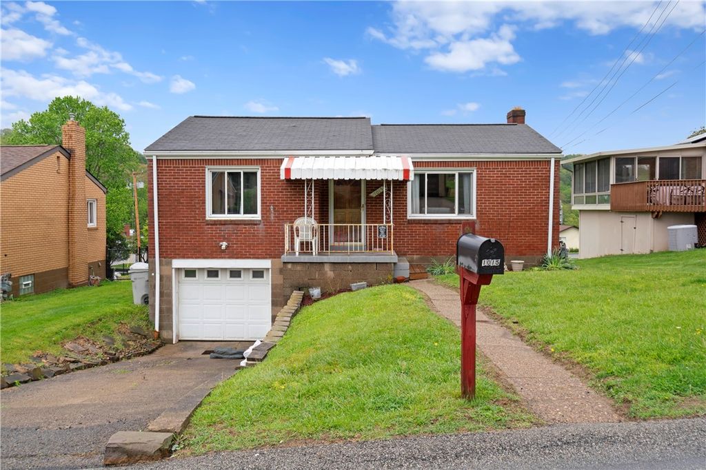1015 Georgia Dr, Shaler, PA 15209