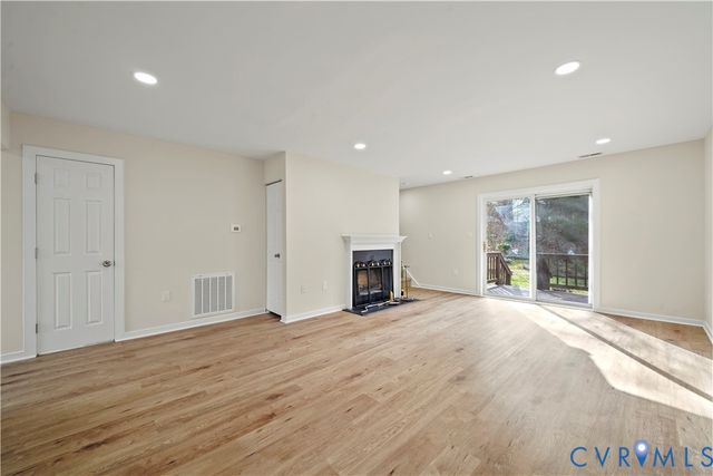 14717 Beacon Hill Ct, Midlothian, VA 23112