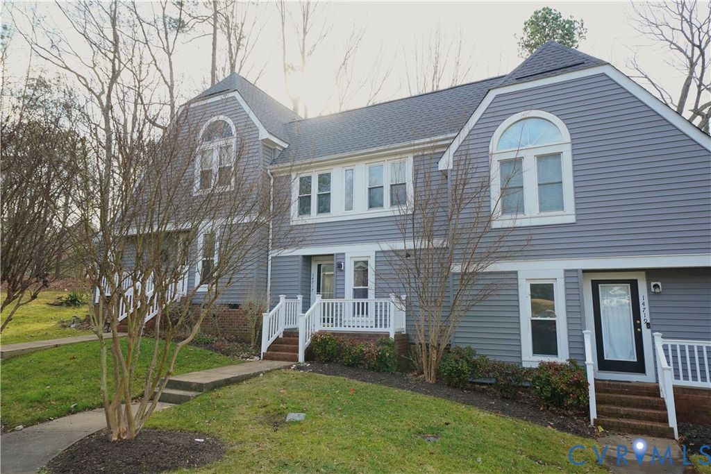14717 Beacon Hill Ct, Midlothian, VA 23112