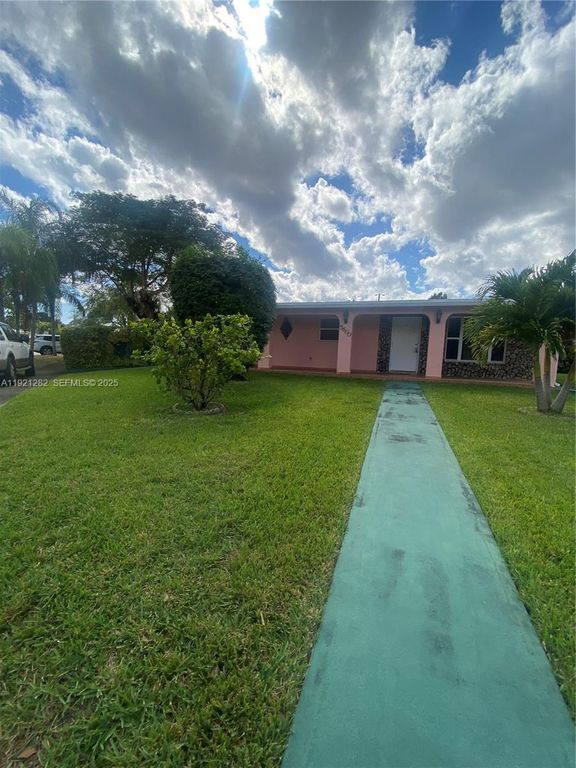 5600 SW 112th Ct, Miami, FL 33173