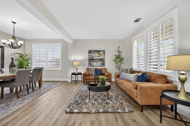 3006 Fox Hill Dr, Rocklin, CA 95765