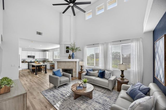 3006 Fox Hill Dr, Rocklin, CA 95765