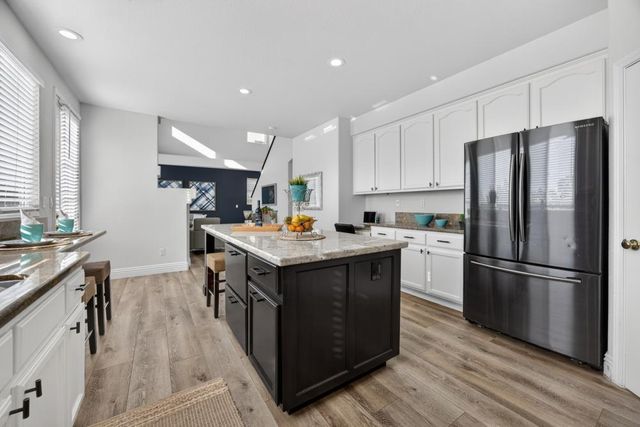 3006 Fox Hill Dr, Rocklin, CA 95765