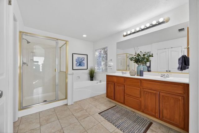 3006 Fox Hill Dr, Rocklin, CA 95765