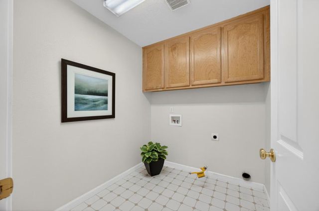 3006 Fox Hill Dr, Rocklin, CA 95765