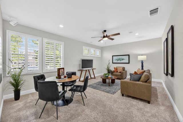 3006 Fox Hill Dr, Rocklin, CA 95765