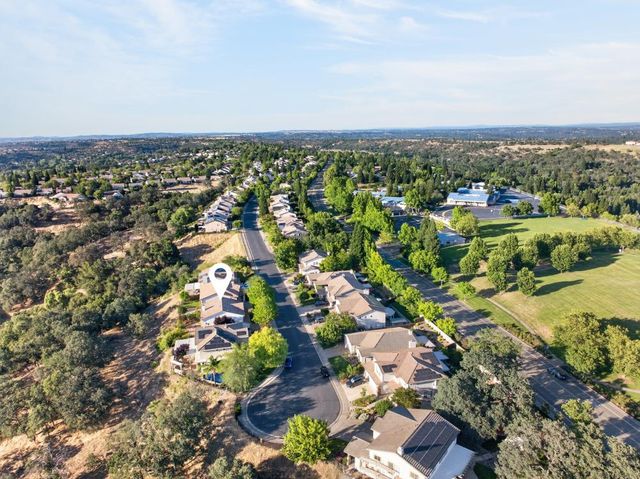 3006 Fox Hill Dr, Rocklin, CA 95765