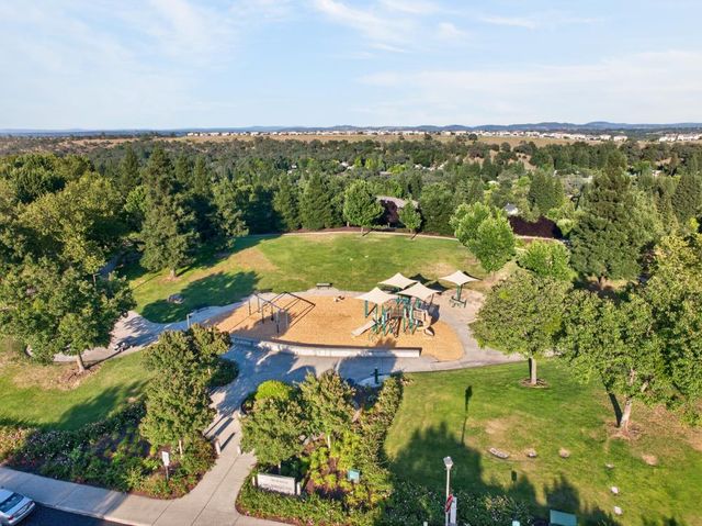 3006 Fox Hill Dr, Rocklin, CA 95765