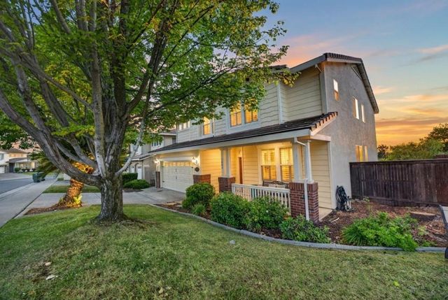 3006 Fox Hill Dr, Rocklin, CA 95765