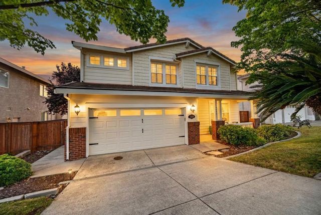 3006 Fox Hill Dr, Rocklin, CA 95765