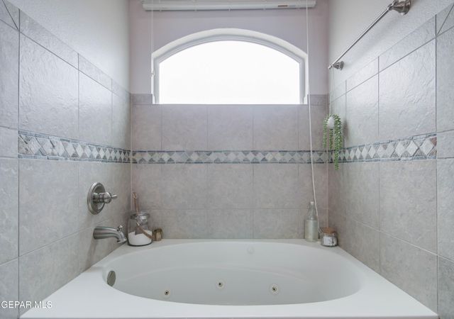 11548 PORFIRIO PAYAN Drive, El Paso, TX 79934