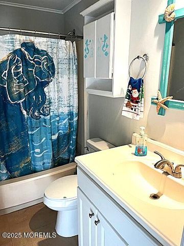 105 Lexington Drive, Little Egg Harbor, NJ 08087