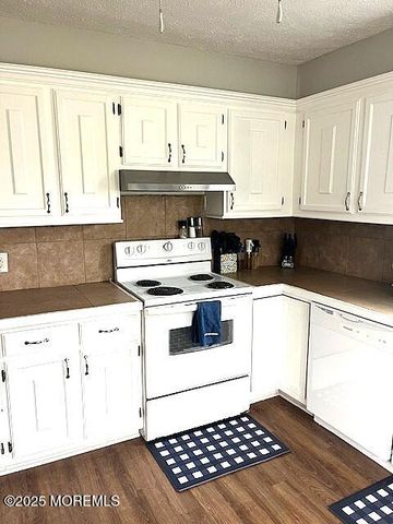 105 Lexington Drive, Little Egg Harbor, NJ 08087