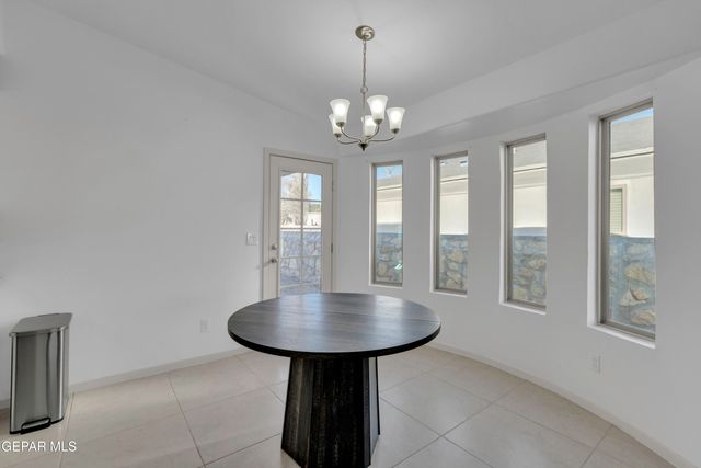 389 PLATEAU Drive, Socorro, TX 79927