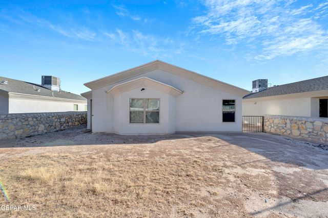 389 PLATEAU Drive, Socorro, TX 79927