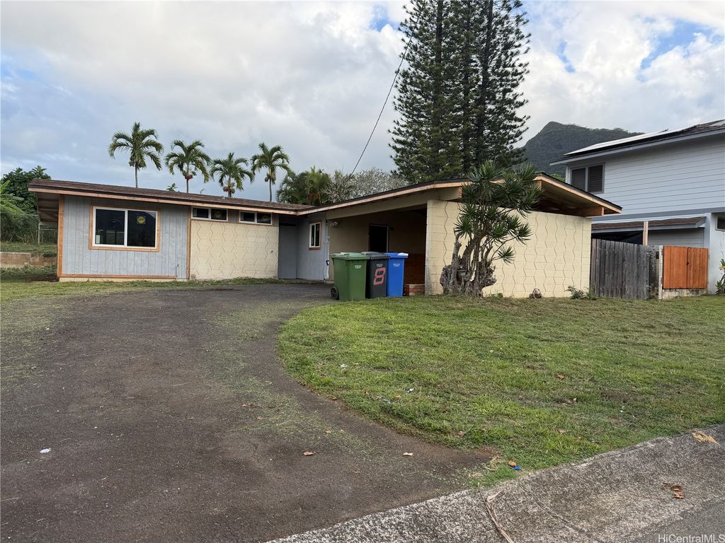 1519 Uluhaku Place, Kailua, HI 96734