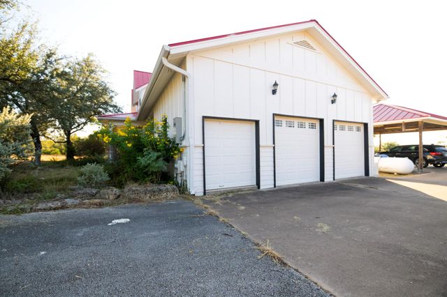 20110 Victoria Chase RD, Lago Vista, TX 78645