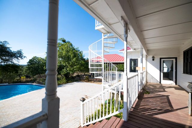 20110 Victoria Chase RD, Lago Vista, TX 78645