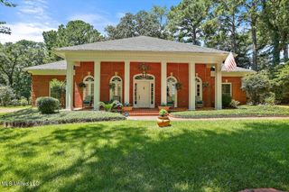 47 Avery Circle, Jackson, MS 39211