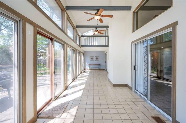 10911 W 120th Terrace, Overland Park, KS 66213