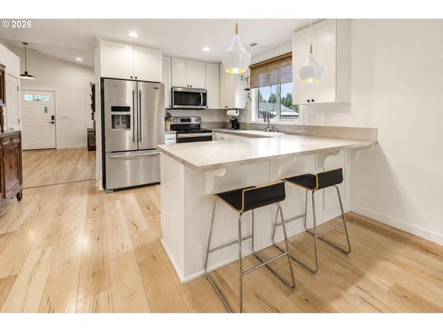 185 W CHRISTY Ct, Yacolt, WA 98675