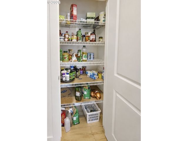 185 W CHRISTY Ct, Yacolt, WA 98675