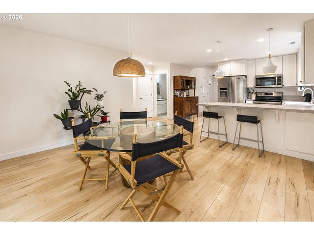 185 W CHRISTY Ct, Yacolt, WA 98675