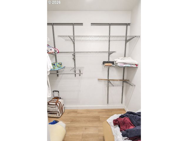 185 W CHRISTY Ct, Yacolt, WA 98675