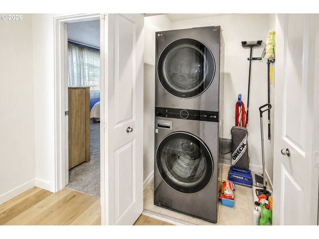 185 W CHRISTY Ct, Yacolt, WA 98675