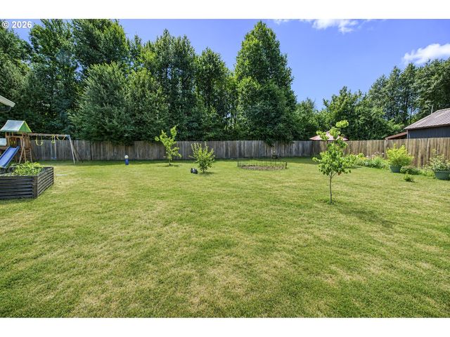 185 W CHRISTY Ct, Yacolt, WA 98675