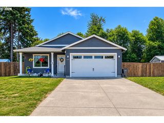 185 W CHRISTY Ct, Yacolt, WA 98675