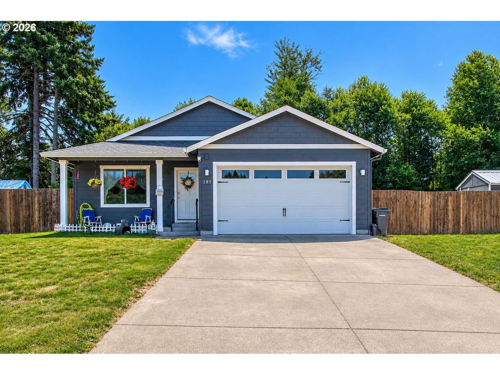 185 W CHRISTY Ct, Yacolt, WA 98675