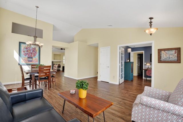 3822 Trestle Glen Ct, Cameron Park, CA 95682