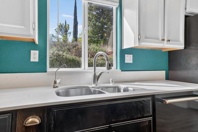 3822 Trestle Glen Ct, Cameron Park, CA 95682