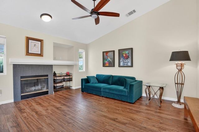 3822 Trestle Glen Ct, Cameron Park, CA 95682