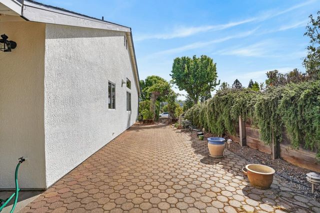 3822 Trestle Glen Ct, Cameron Park, CA 95682