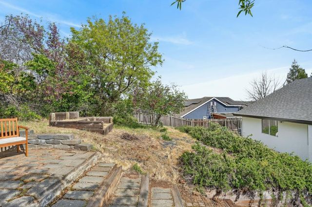 3822 Trestle Glen Ct, Cameron Park, CA 95682