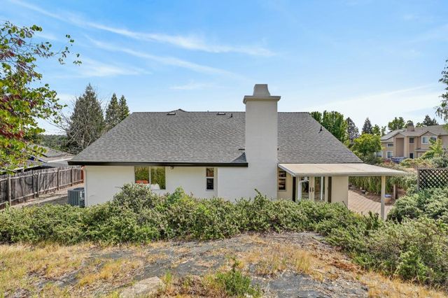 3822 Trestle Glen Ct, Cameron Park, CA 95682