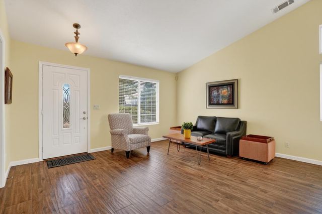 3822 Trestle Glen Ct, Cameron Park, CA 95682