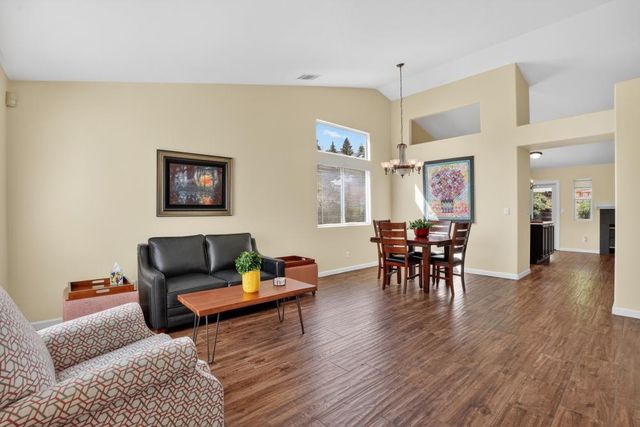 3822 Trestle Glen Ct, Cameron Park, CA 95682