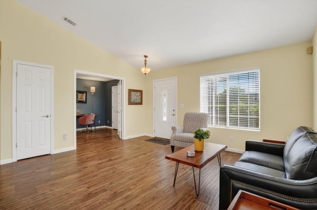 3822 Trestle Glen Ct, Cameron Park, CA 95682