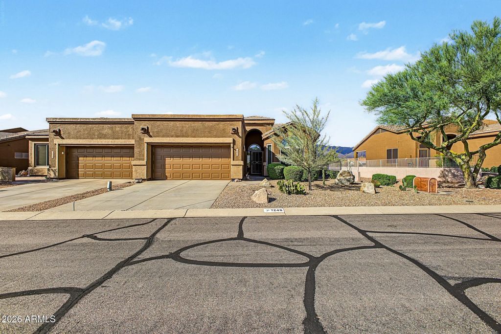 7246 E CANYON WREN Drive, Gold Canyon, AZ 85118 — exterior