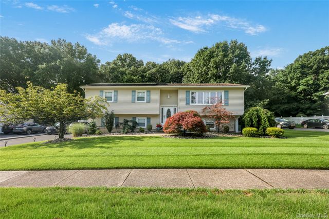 34 Strathmore Drive, New City, NY 10956