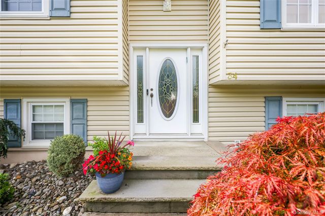 34 Strathmore Drive, New City, NY 10956