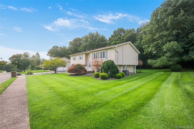 34 Strathmore Drive, New City, NY 10956