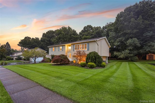 34 Strathmore Drive, New City, NY 10956